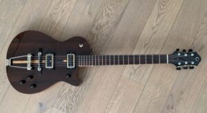 Guitare électrique christelle caillot